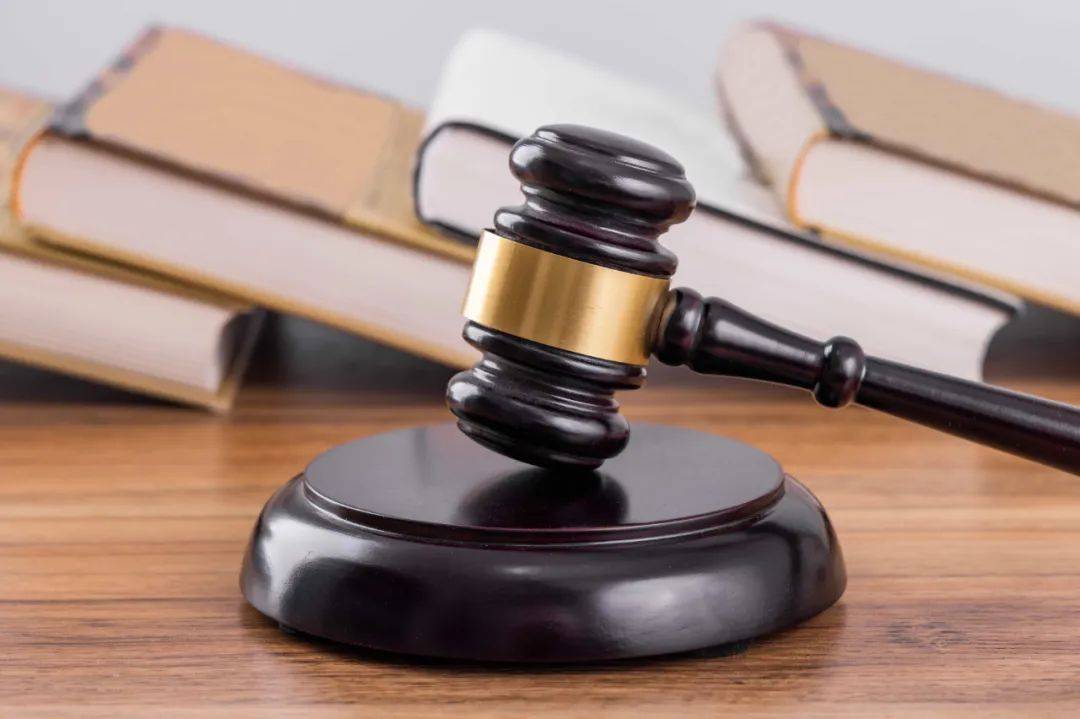 详细阅读:临海最新医保套现犯不犯法方法分析(最方便真实的临海医保套现金犯法?方法) 临海最新医保套现犯不犯法方法分析(最方便真实的临海医保套现金犯法?方法)